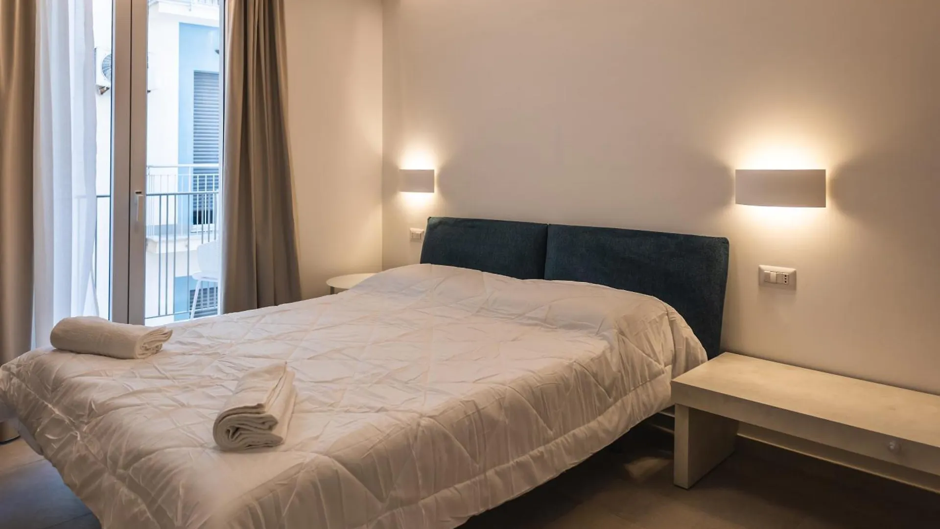 Atena Room Letojanni Guest house