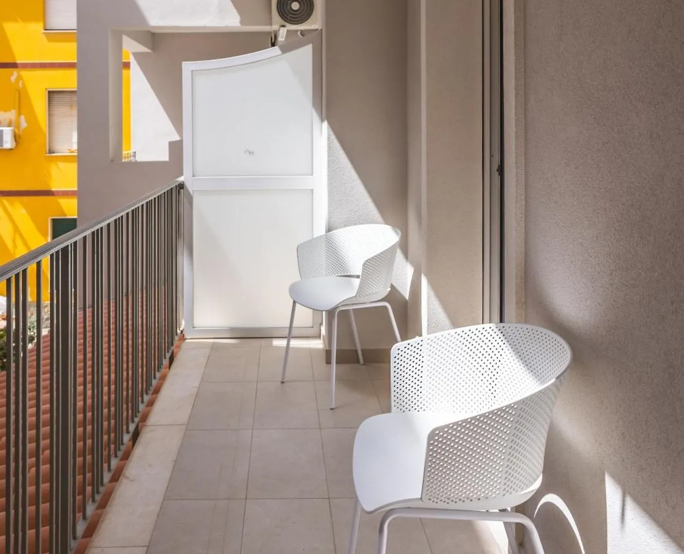 Πανσιόν Atena Room Letojanni