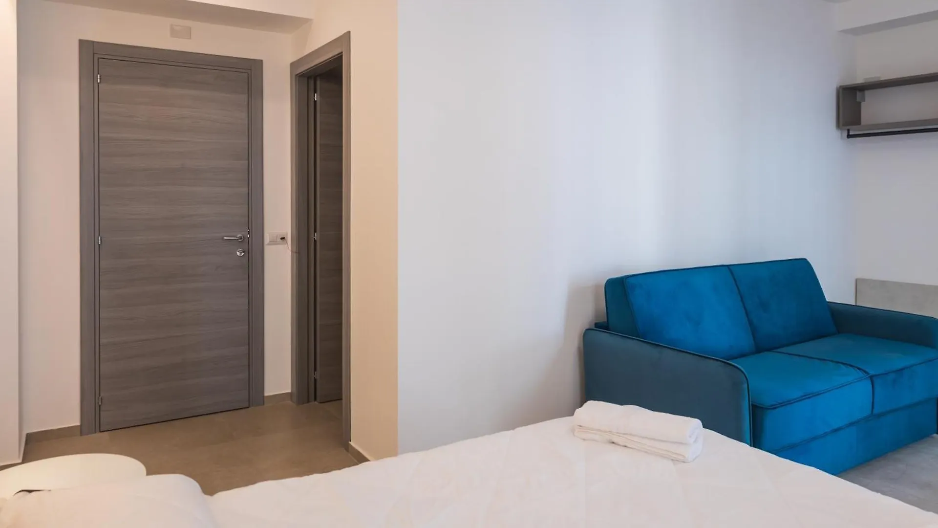 Atena Room Letojanni